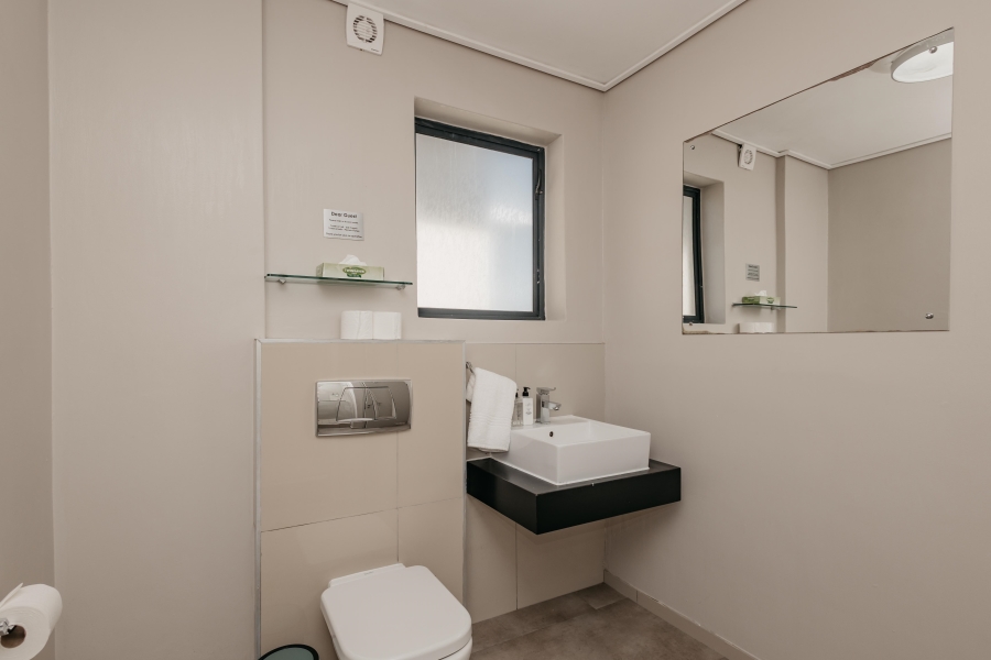 3 Bedroom Property for Sale in Waves Edge Western Cape